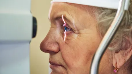 „Hoțul tăcut al vederii”. Boala care te lasă brusc fără vedere, fără să dea vreun semn. Vederea pierdută nu poate fi recuperată, indiferent de tratament
