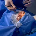 Nu orice „pleoapă căzută” are nevoie de blefaroplastie. Ce trebuie verificat înainte de operație. Dr. Mihaela Leventer: „Nu e doar o intervenție de întinerire”