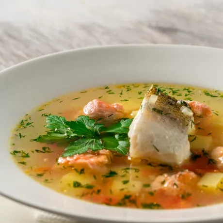Rețeta simplă de supă de pește, gata în mai puțin de 30 de minute