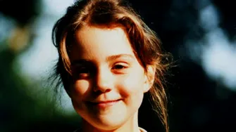 Cine este fetița din imagine? Acum e una dintre cele mai cunoscute femei din lume