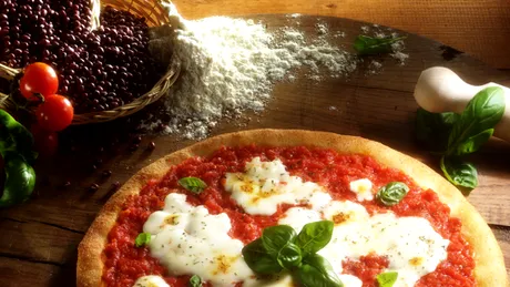 Ştiai că pizza şi pastele îşi afectează dantura?