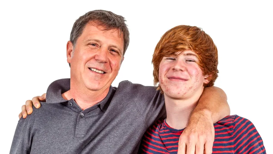 Cum să discuți despre pubertate cu copilul tău în 2025! Vârsta potrivită pentru a vorbi despre schimbările corpului