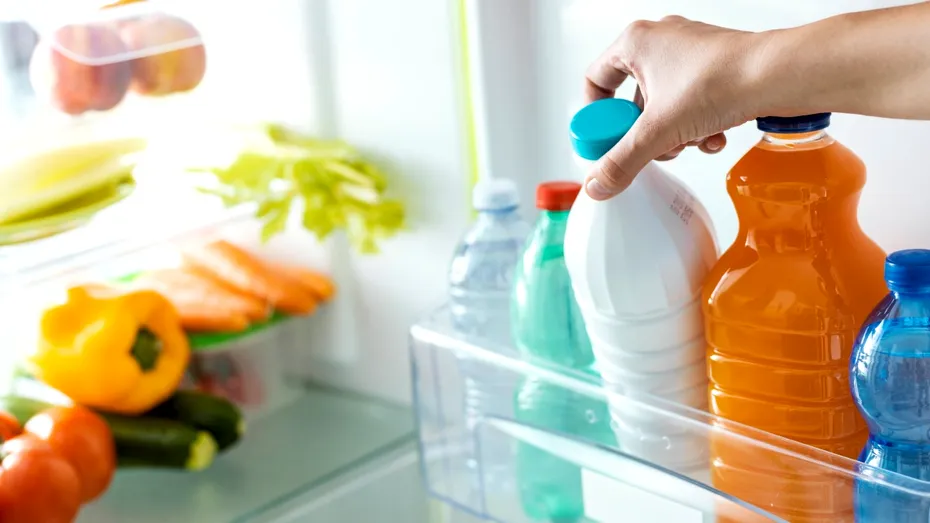 Alimentele pe care trebuie să le arunci imediat din frigider. Se transformă în otravă