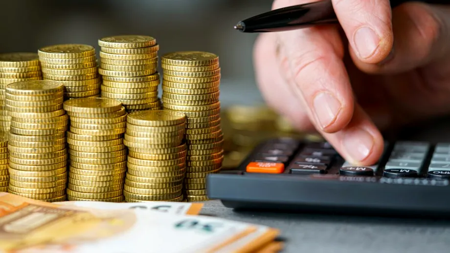 Ce salariu și câți ani de muncă îți asigură o pensie de 2.000 sau 3.000 de lei. Calculul exact