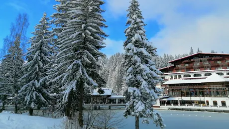 Poiana Brașov, magnet pentru turiști! Prețurile sunt uriașe, dar hotelurile sunt pline de sărbători / VIDEO