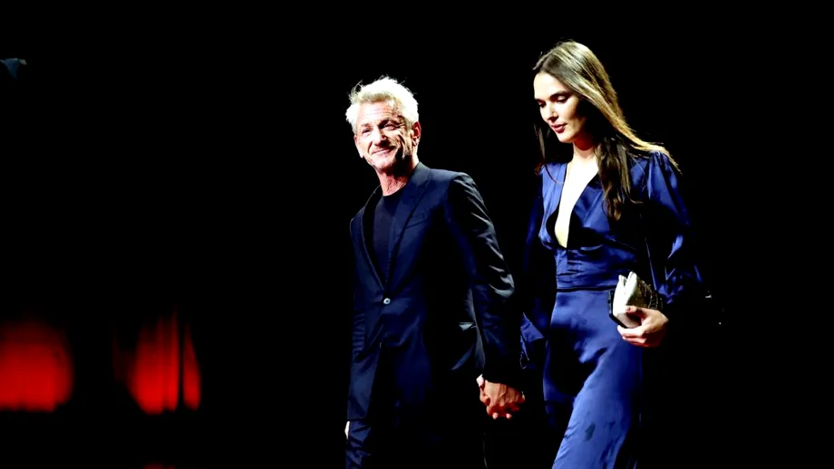 Sean Penn, surprins din nou în compania actriței Valeriei Nicov! Este mai tânără decât fiica lui / FOTO