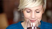 Poți să bei vin dacă suferi de hipertensiune arterială?