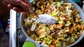 Cum „repari” mâncarea în care ai pus prea multă sare. 5 trucuri eficiente