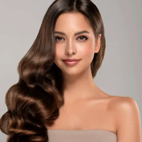 Blowout-ul de salon acasă: produsele și tehnica pentru volum