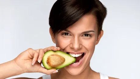 Ştiaţi că puteţi să mâncaţi avocado în mai multe feluri, toate delicioase? - VIDEO CSID