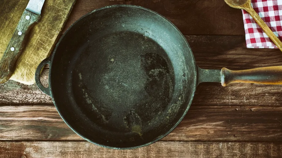 De ce să eviți gătitul în vase de fier! Sunt câteva alimente care nu trebuie preparate în aceste oale sau tigăi
