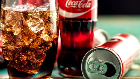 Tu știi ce consumi? Coca Cola Light versus Coca Cola Zero. Care dintre băuturi este mai sănătoasă?