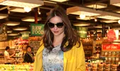 Miranda Kerr, un look impecabil chiar şi la cumpărături