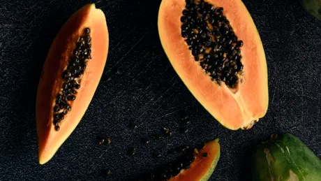 Papaya: 3 motive să începi să consumi acest fruct