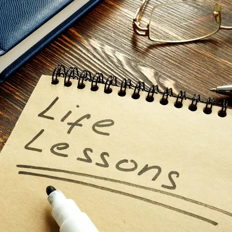 Lecții de viață pe care oamenii le învață mult prea târziu
