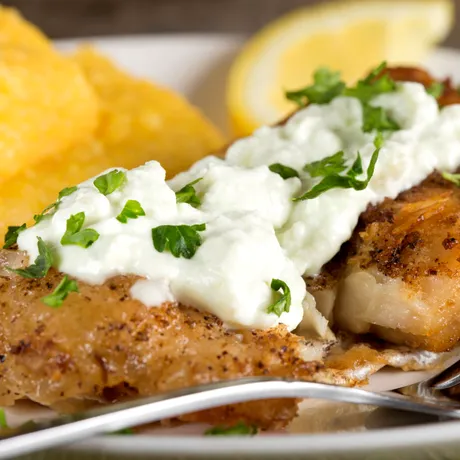 Sos tartar făcut în casă. Varianta rapidă pentru preparate din pește! Se face în doar 5 minute