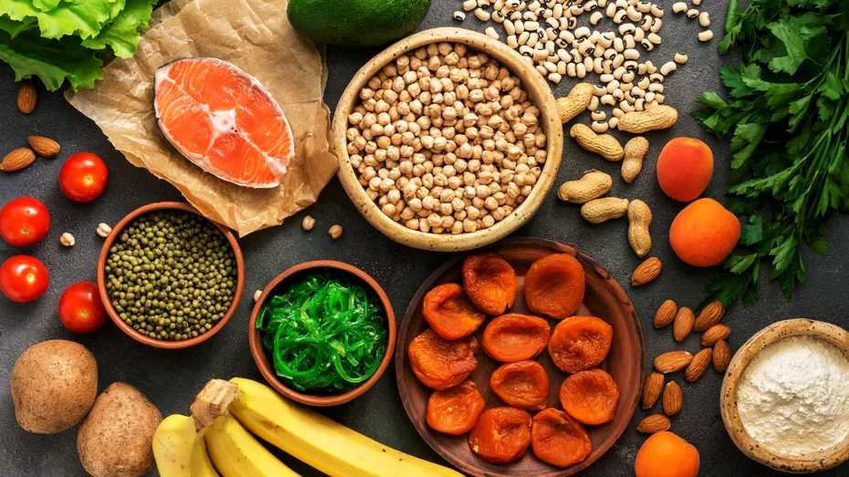 Alimente care reduc colesterolul. Ce nu trebuie să-ți lipsească din farfurie