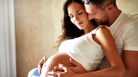 Ceasul biologic al bărbaților ticăie mai tare decât al femeilor. Ce arată noile studii despre fertilitate