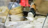 Cum depistezi brânza falsă. La ce să fii atent când o cumperi