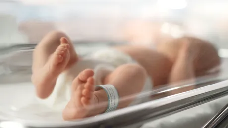 Un nou-născut a murit în timp ce aștepta un pat la ATI. Medicii de la „Marie Curie” trag un nou semnal de alarmă! Transferul i-ar fi putut oferi o șansă la viață