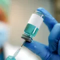 Alertă pentru românii care vor să se vaccineze antigripal! Farmaciile au rămas fără stocuri. Când ajung noile doze