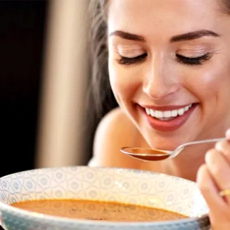 Ciorba românească adorată de toți străinii. Mulți români nu o suportă