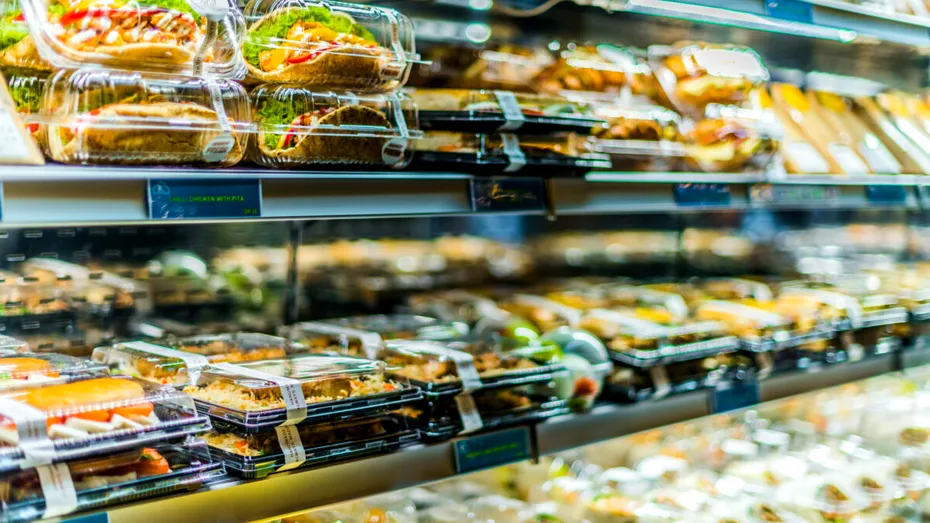 Ce să nu-ți cumperi niciodată de mâncare din aeroport. Poți face toxiinfecție alimentară