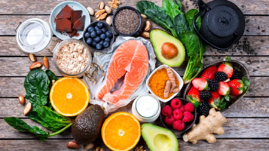 Ce să mănânci când te simți slăbit și obosit: 10 alimente care îți dau energie reală