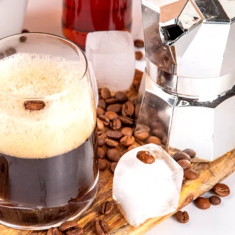 Cafeaua rece preferată de italieni. Cum prepari acasă un Shakerato perfect în doar câteva minute