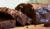 Chec cu roșcove. Cum prepari un desert aromat, cu gust asemănător ciocolatei
