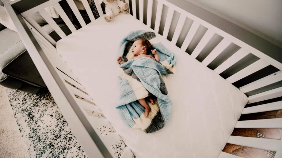 (P) Scutece bebeluși de calitate – confort și grijă din primele zile de viață