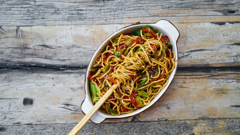 Noodles Soba cu roșii cherry, în doar 15 minute