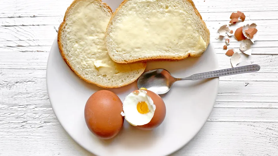 Cum să mănânci ouă și unt fără să-ți crești colesterolul LDL