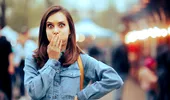 Sughițul care revine mereu nu trebuie ignorat. Medicii explică când poate ascunde o problemă neurologică