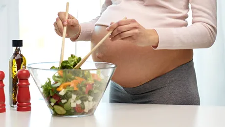 Nutriţionistul Gianluca Mech: ce trebuie să mănânce o femeie însărcinată