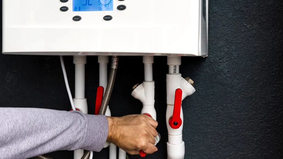 De ce scade presiunea apei în centrală și ce poți face înainte de a chema tehnicianul