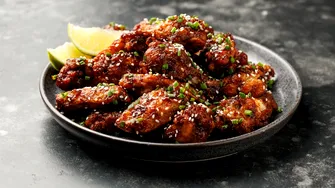 Aripioare de pui crocante: rețeta coreeană care face furori! Savuroase de te lingi pe degete