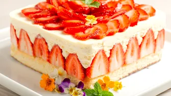 Tort Diplomat de post! Desertul fără lapte și ouă: rețetă completă