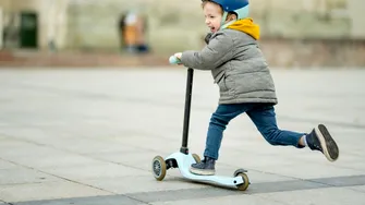 (P) Cum alegi trotineta potrivită pentru copii? 10 recomandări practice pentru părinți atenți