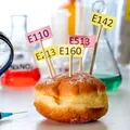Aditivii alimentari care ridică semne de întrebare în legătură cu cancerul colorectal. Ce ingrediente apar frecvent în alimentele ultraprocesate