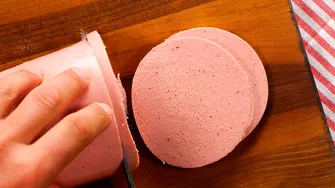 Cea mai simplă rețetă de parizer de casă. Fără chimicale, doar cu ingrediente naturale