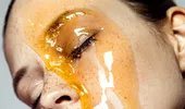 Mierea de albine: 6 beneficii pentru piele