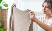 De ce unele haine se electrizează mai mult toamna. Trucuri simple pentru a scăpa de electricitatea statică
