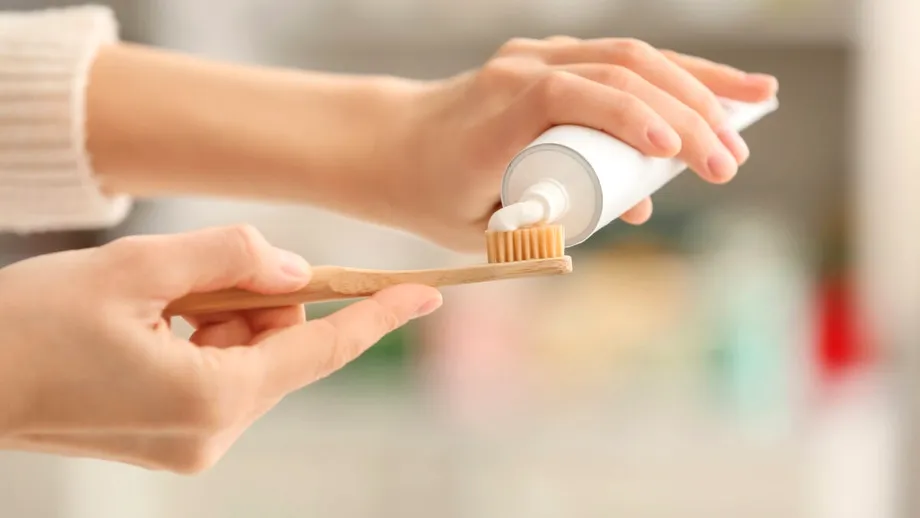 Ce foloseau romanii în Antichitate pentru igiena dentară. Aveau nevoie de două ingrediente simple