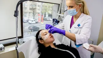 Terapii nonchirurgicale foarte eficiente pentru corecția cearcănelor | Dr. Amalia Anghel: „Partea bună este că, de cele mai multe ori, cearcănele au o cauză perfect tratabilă”
