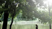 Noul album al Carlei Bruni poate fi ascultat online gratuit