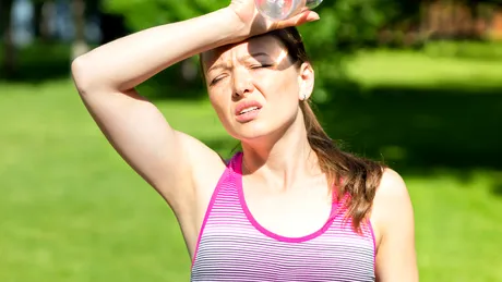 Efectele caniculei asupra creierului, inimii și rinichilor. De ce ne doare capul și avem palpitații