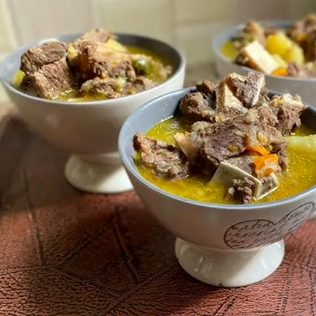 TOP 5 – Cele mai ciudate ciorbe din lume. Există vreo ciorbă românească în clasament?