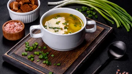 Supa care te scapă de burtă. Cum să slăbești cu câteva ingrediente