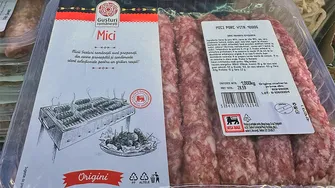 Ai mâncat mititei de la Gusturi Românești din Mega Image? Din ce sunt făcuți, de fapt